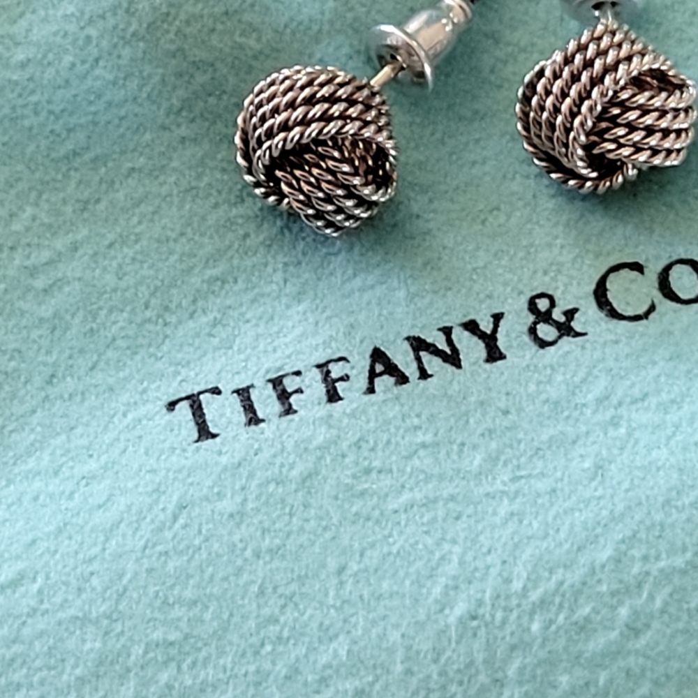Tiffany Earings Auth